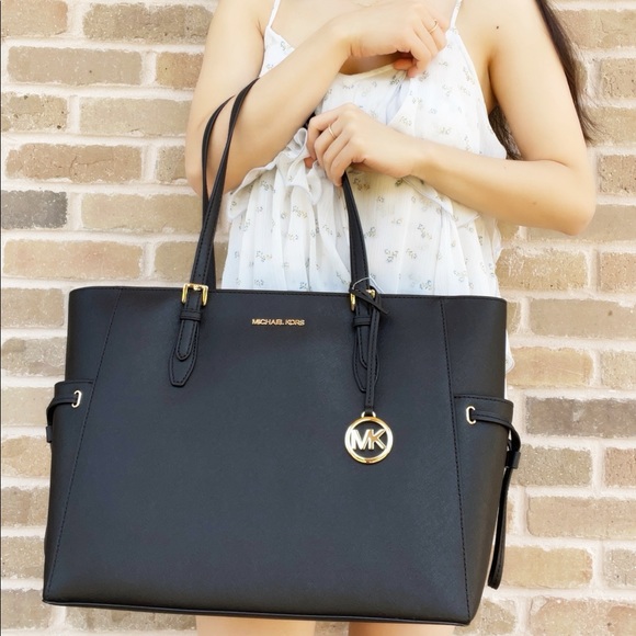 BUNDLE💕NWT Michael Kors Tote & Wallet - Picture 4 of 8